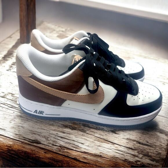 NIKE AIR Footwear l Air Force l Mocha l 10.5 l EUC - Picture 3 of 13